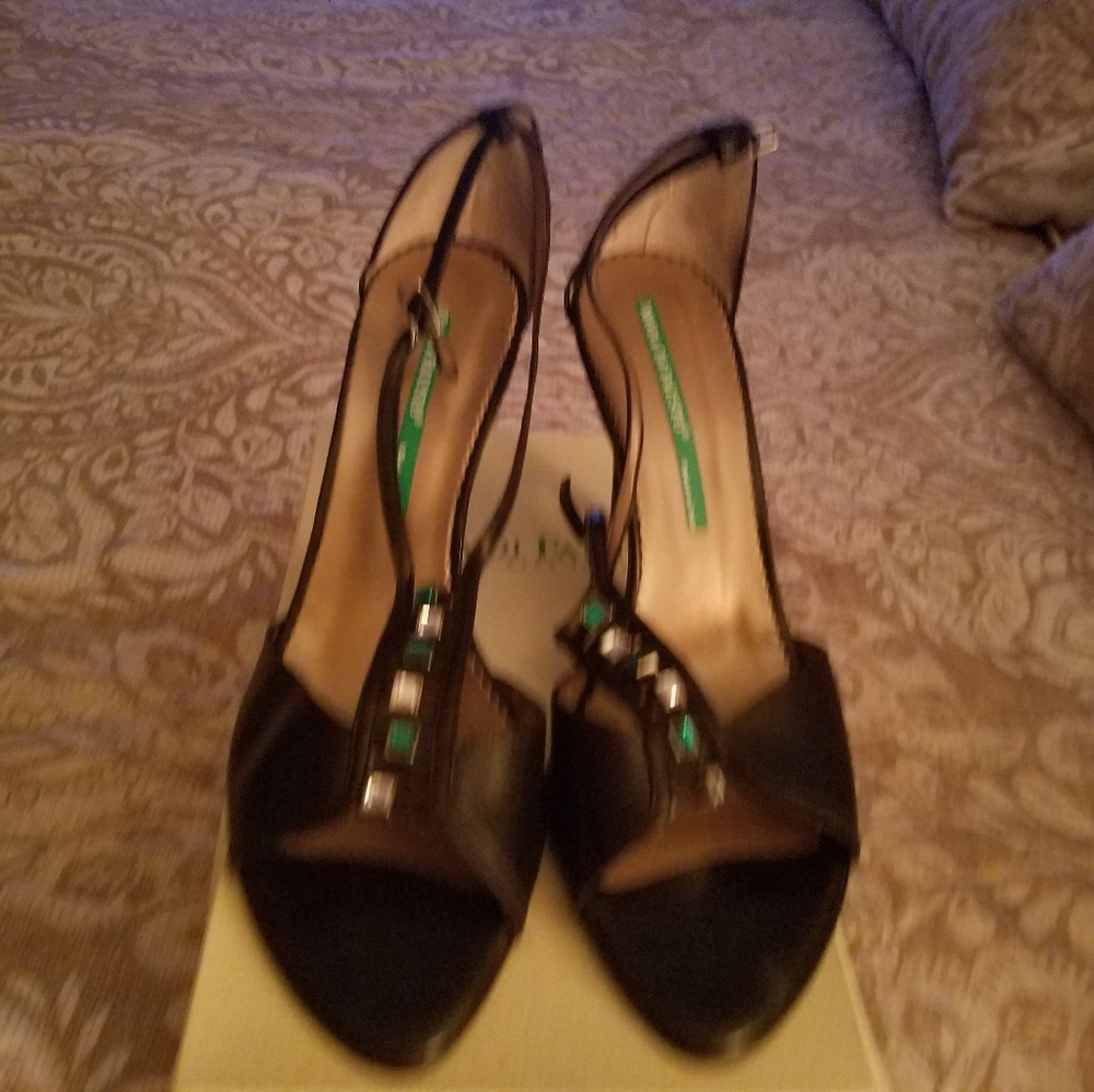 Shoes - Picture 3 of 3